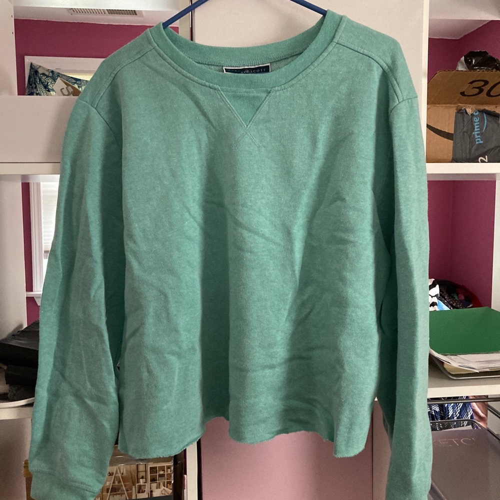 XL Cropped Crewneck